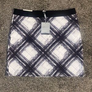 ⭐️ Greg Norman women’s skort size 8. NWT